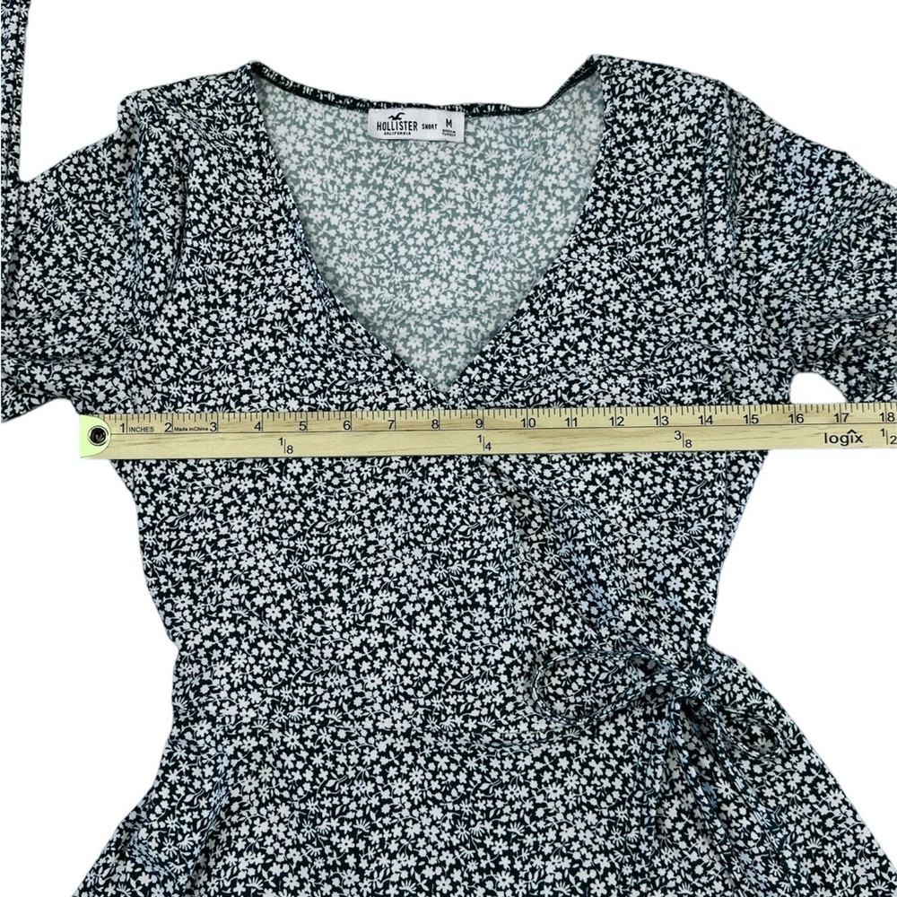 Hollister Women’s Long Sleeve Classic Wrap Boho Floral Mini Dress Size Medium - Picture 11 of 12
